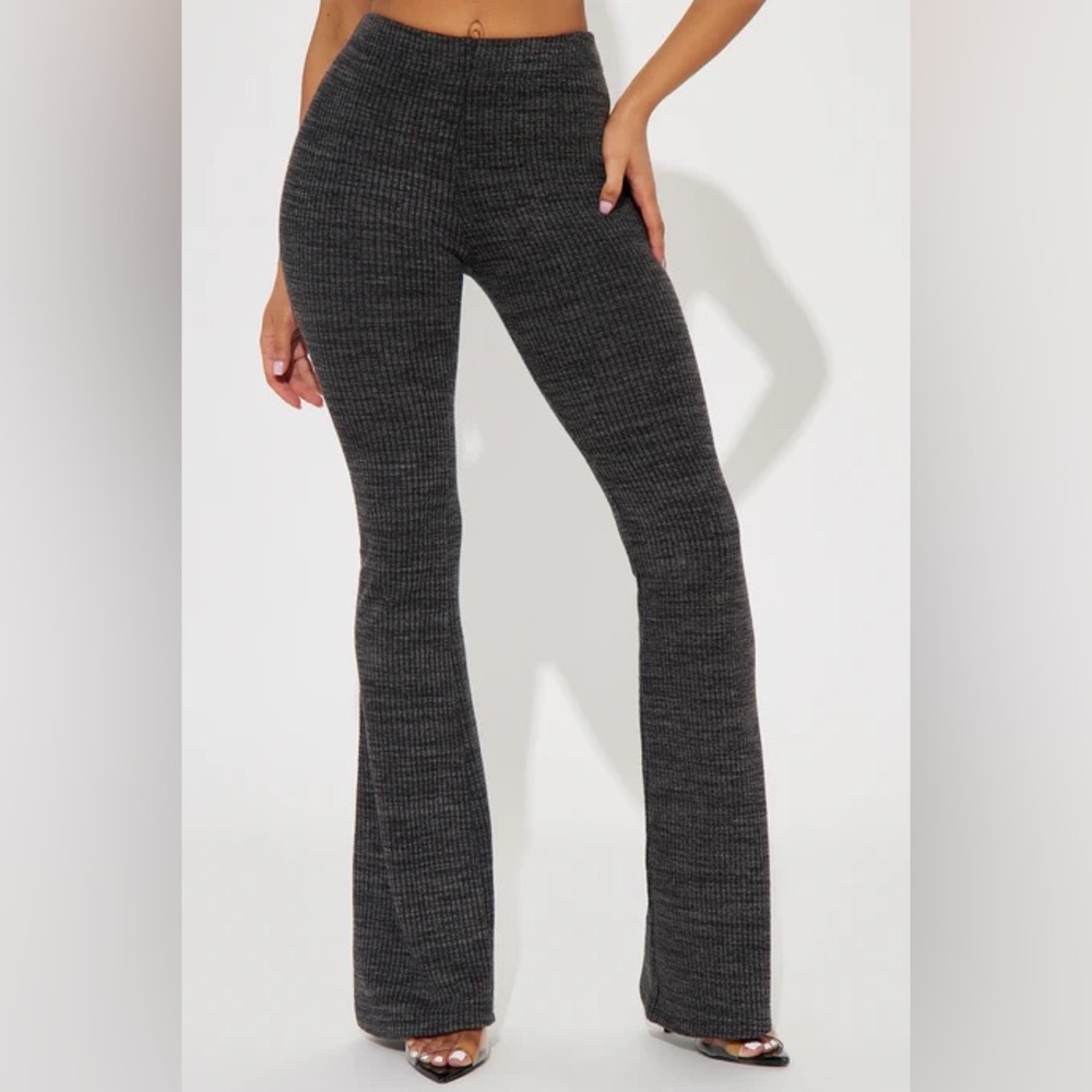 🧵NWT Knit Flared Pants Sz XL🧵